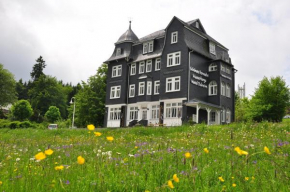 Отель Hotel & Café Daheim  Массерберг